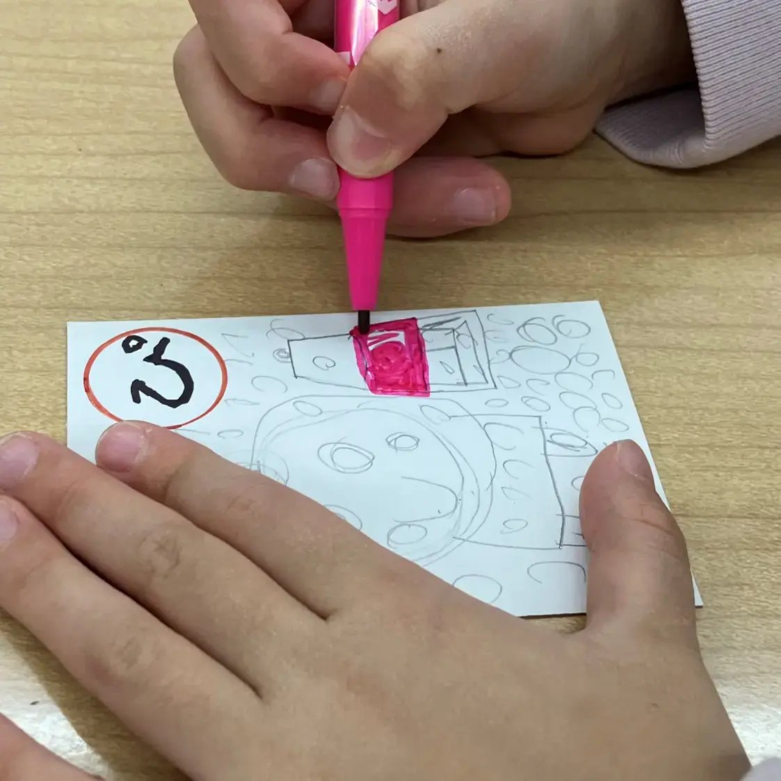 カルタの読み札を作っている様子①