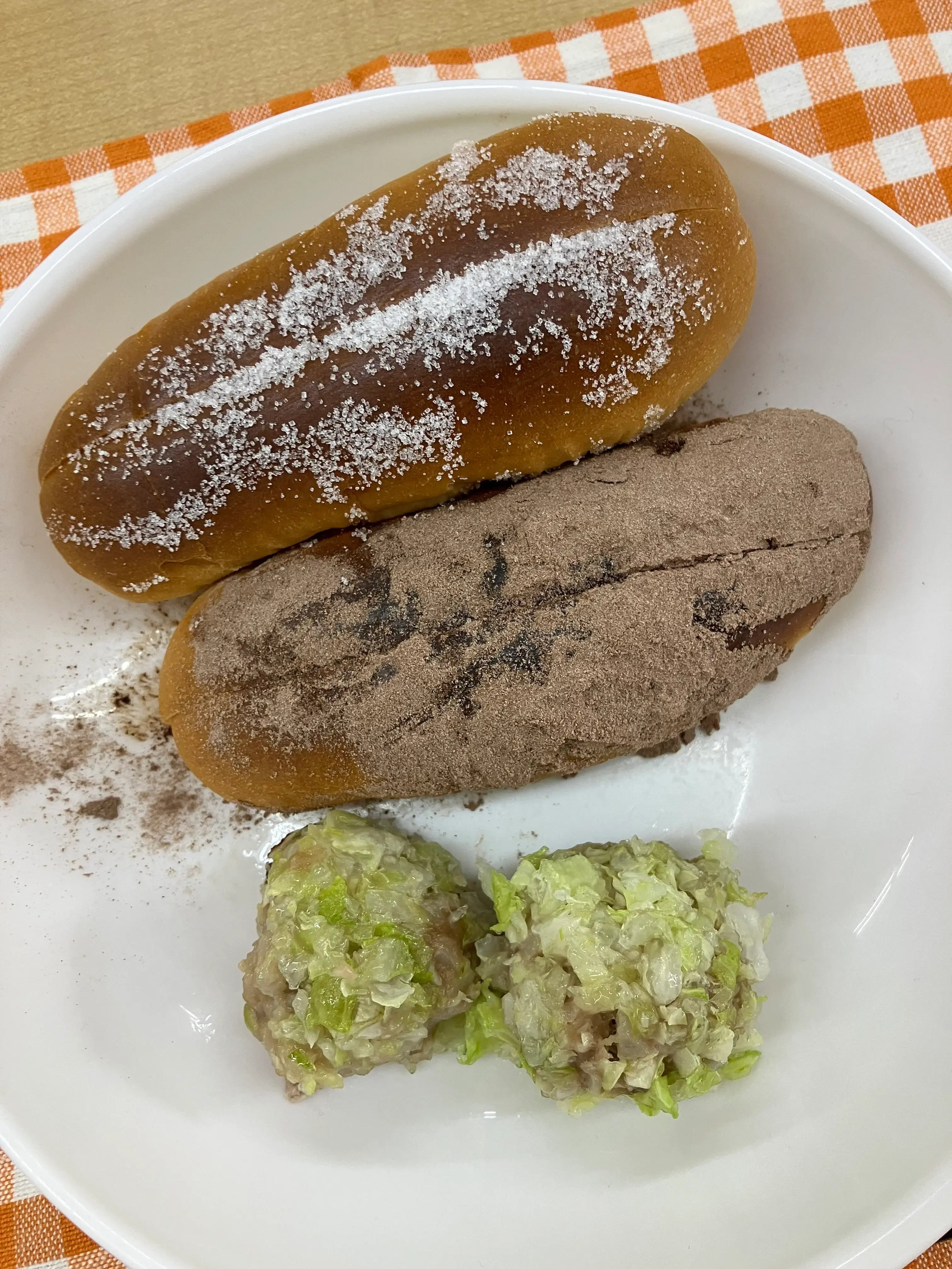 揚げパンとキャベツシュウマイ