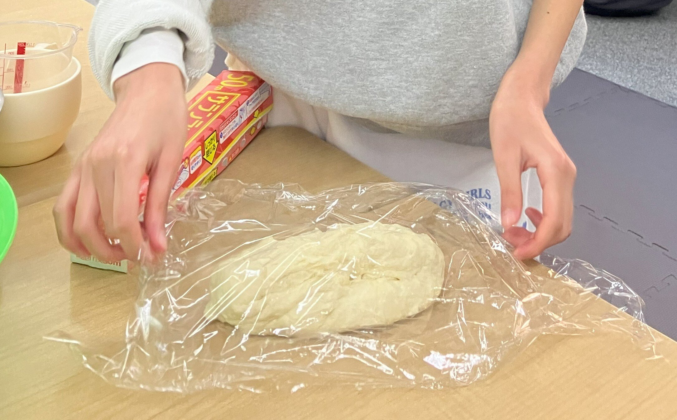 生地を寝かしている様子